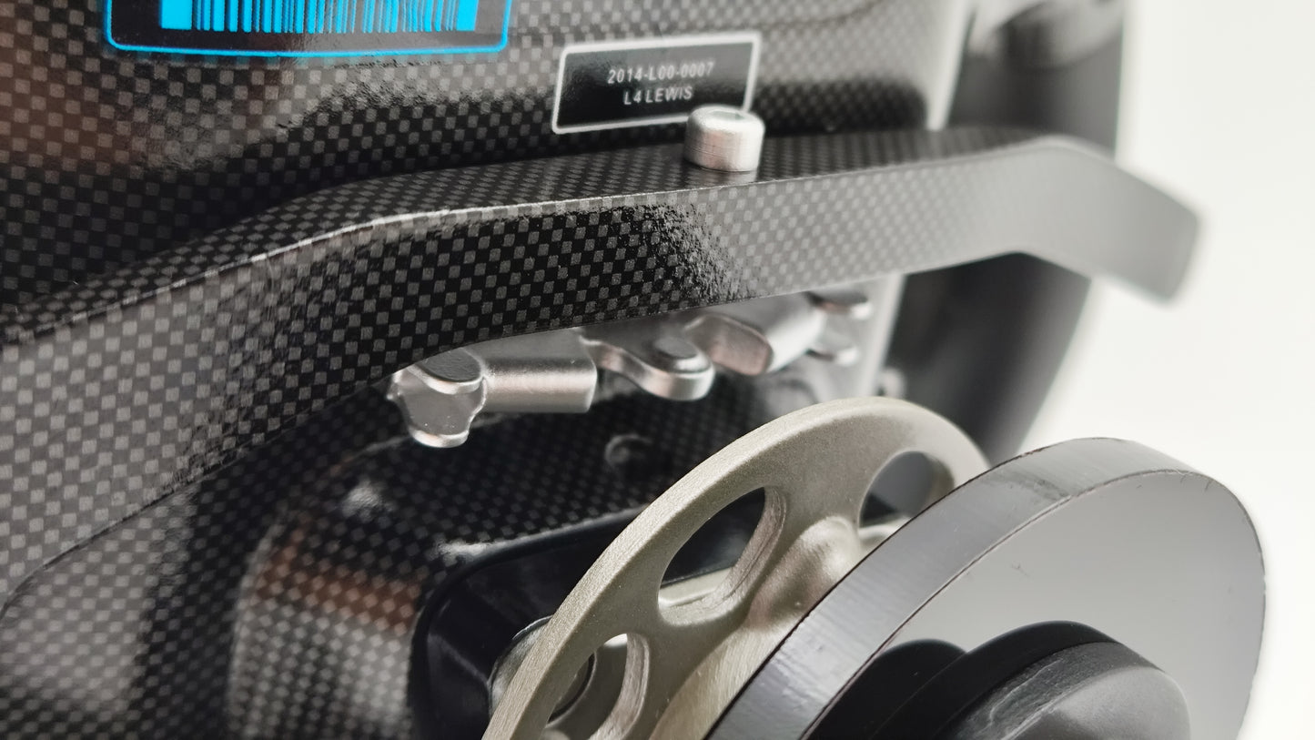 Minichamps AMG Mercedes W05 Lewis Hamilton 2014 Abu Dhabi GP F1 World Champion 1/2 4012138753198