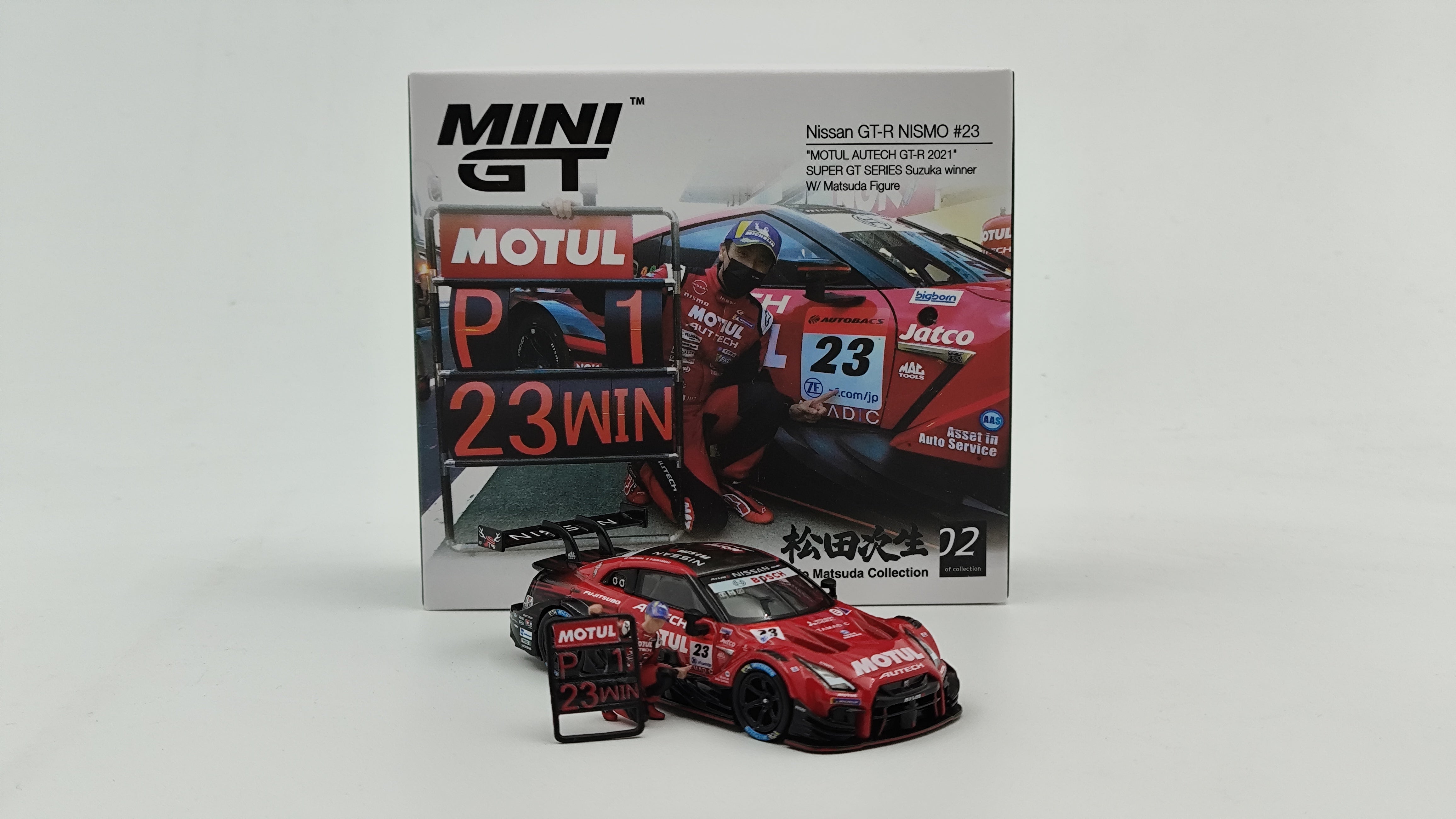 Mini GT Super GT Nissan GT-R Suzuka Winner Matsuda/Quintarelli 1