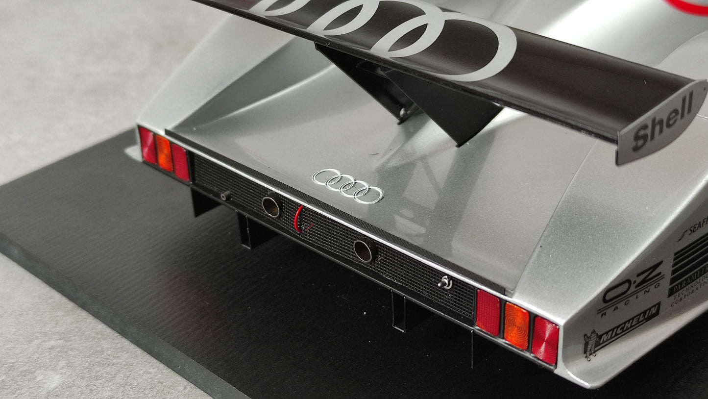 Spark Audi R8C N°9 24H Le Mans 1999 Audi Sport UK 1/18 18S339