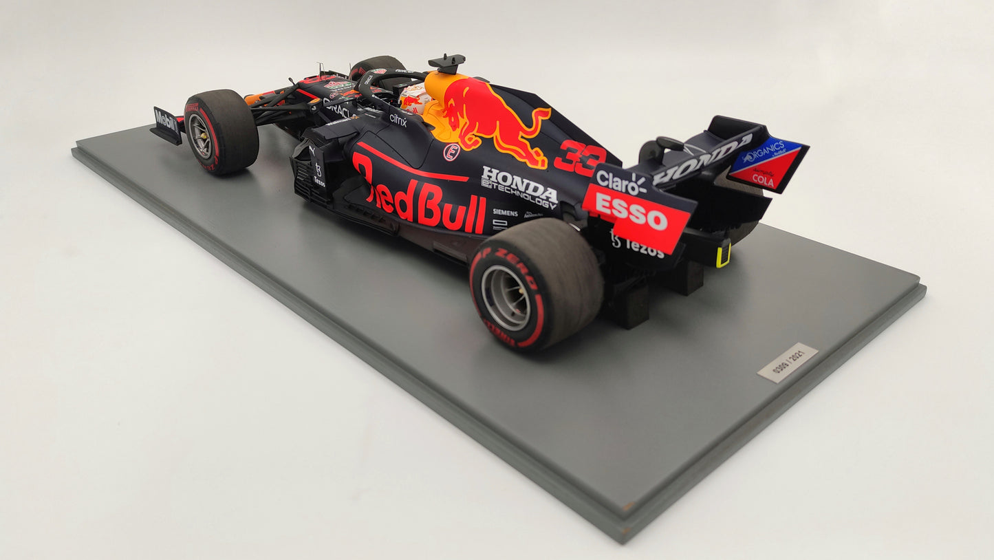 Spark Red Bull Honda RB16b Max Verstappen Winner Abu Dhabi GP 2021 1/12 F1 World Champion 12S032