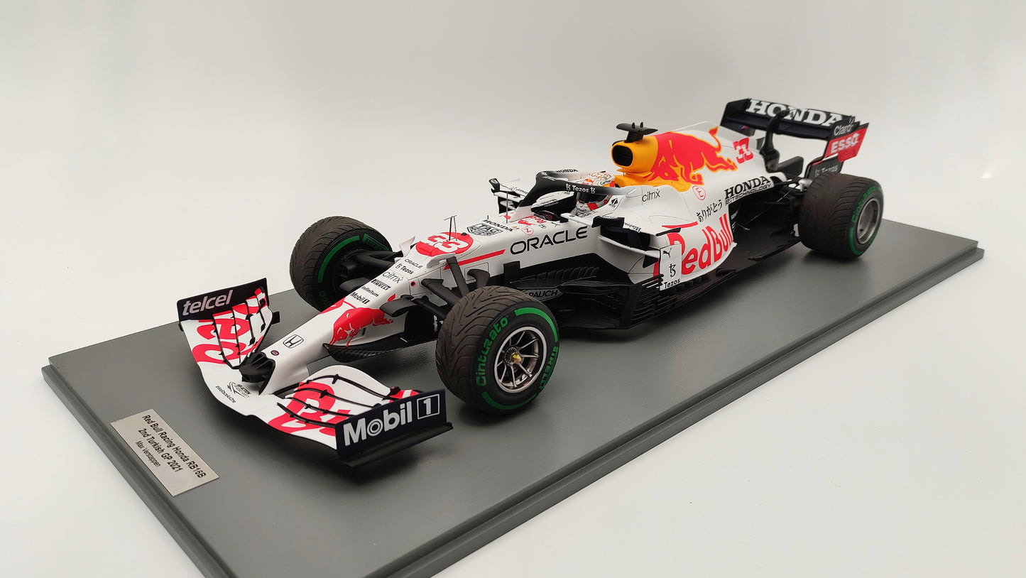 Spark Red Bull Honda RB16b Max Verstappen Turkish GP F1 World Champion 2021 1/12 12S031