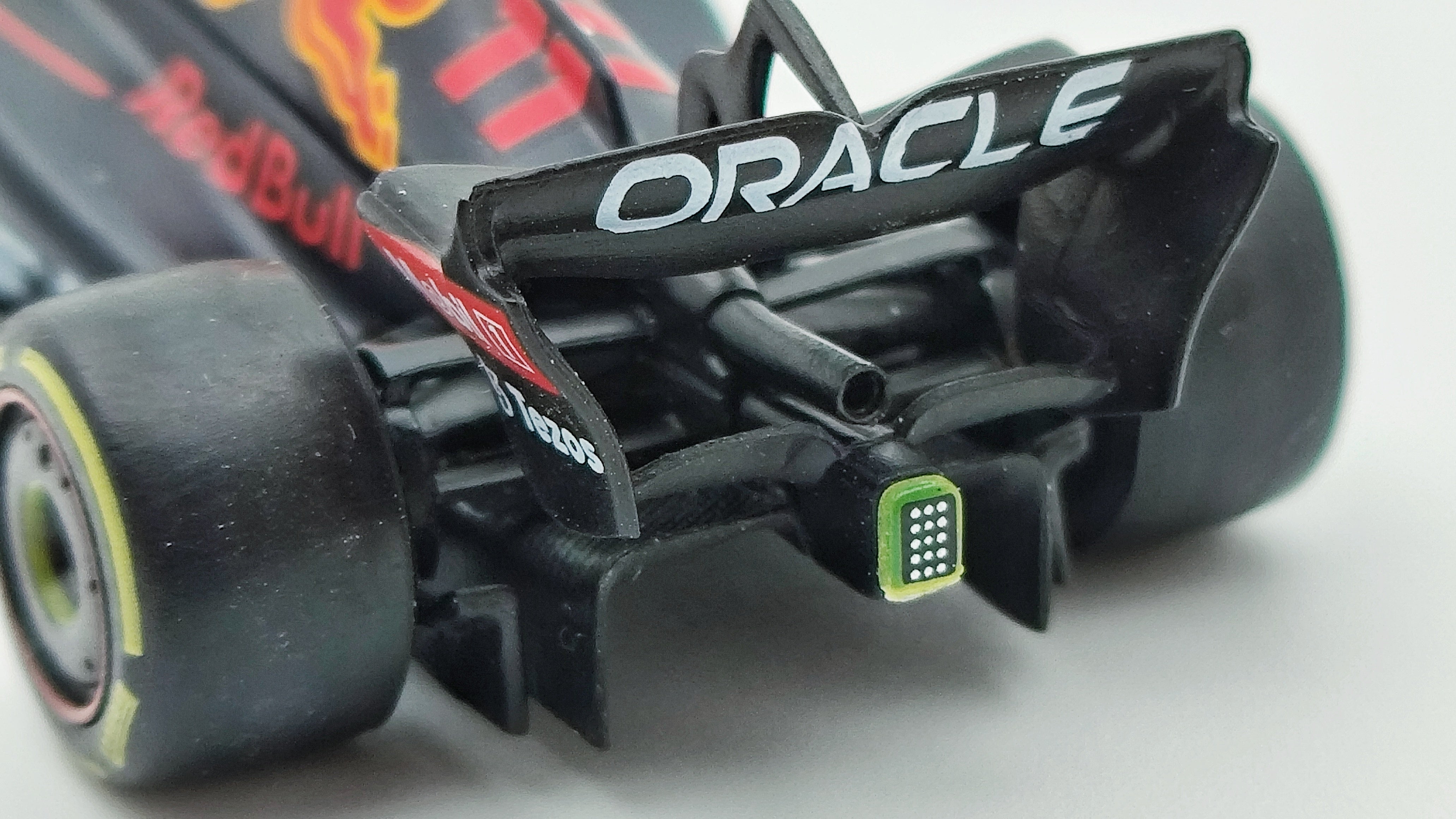 Mini GT Red Bull RB18 Sergio Perez Winner Monaco GP 2022 1/64