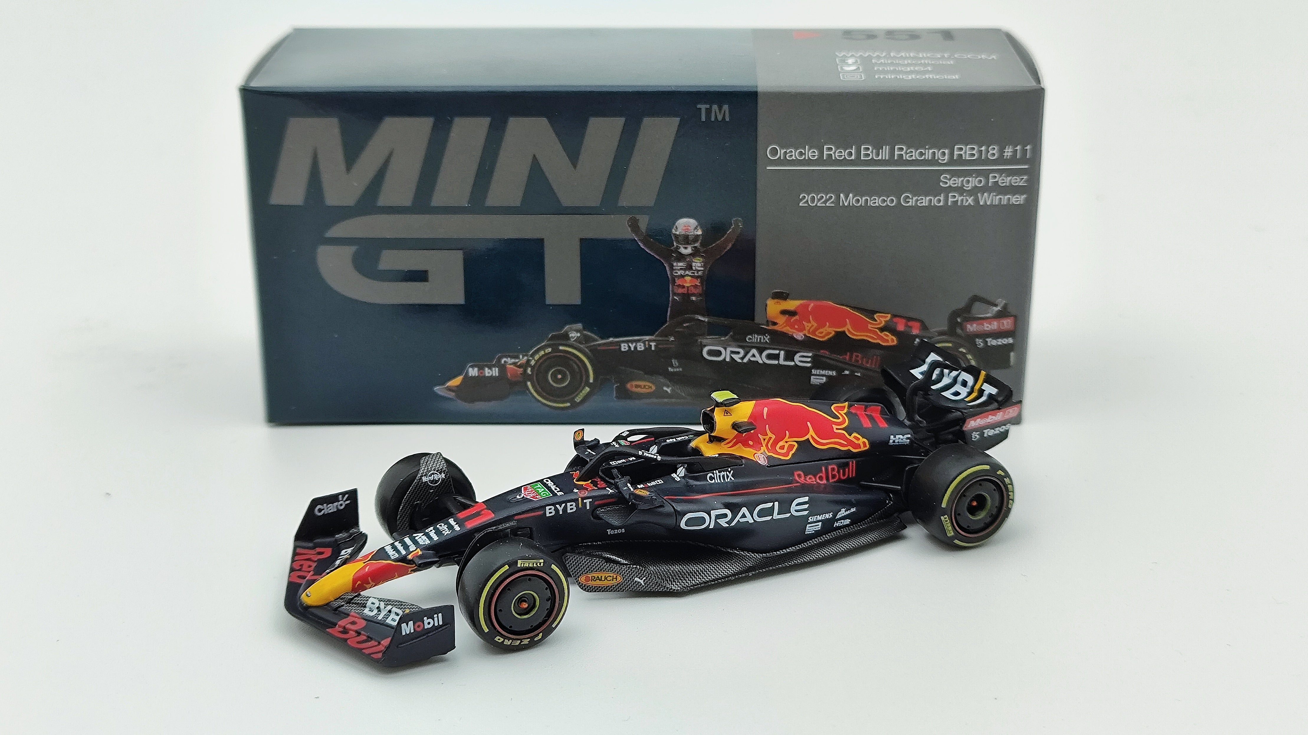 Mini GT Red Bull RB18 Sergio Perez Winner Monaco GP 2022 1/64