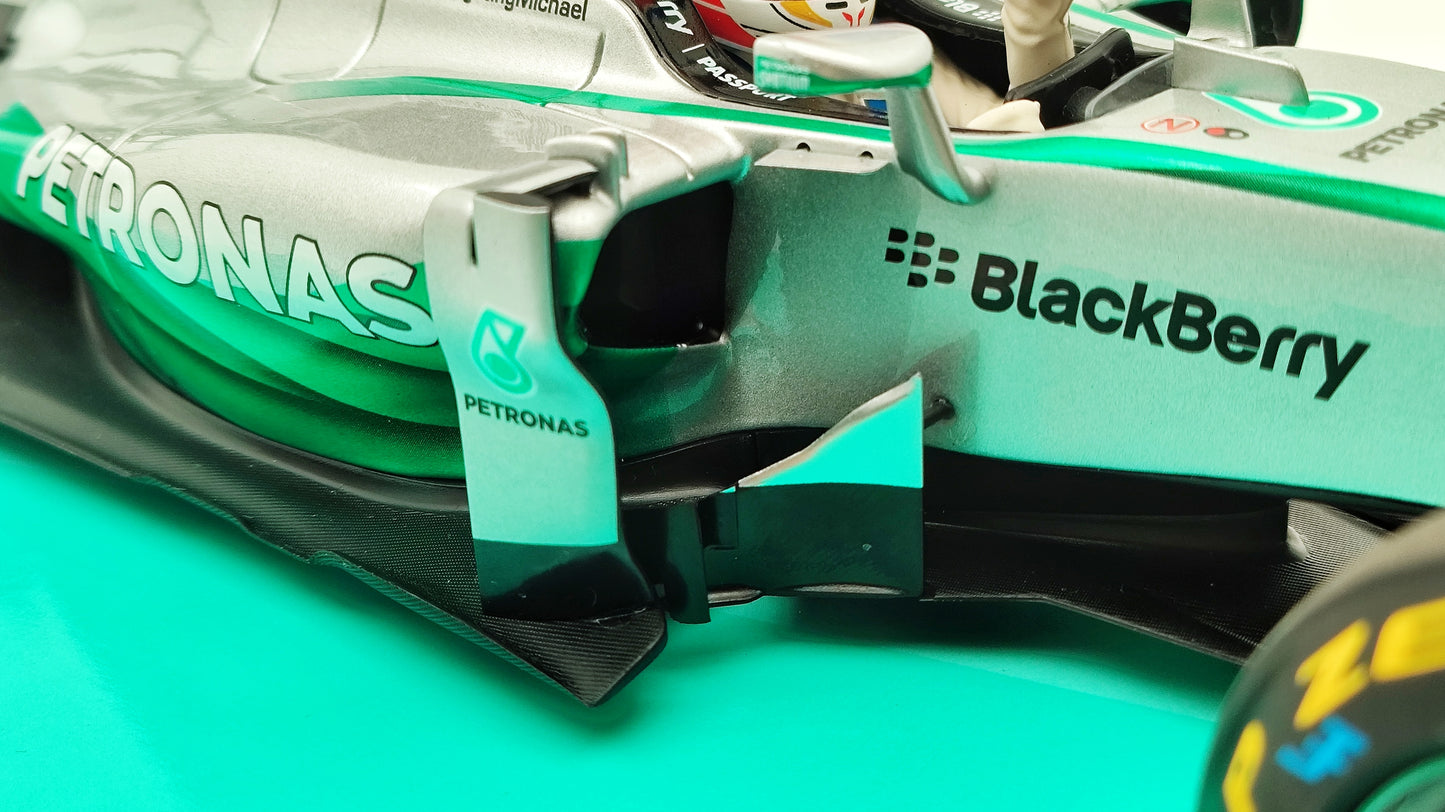 Minichamps AMG Mercedes W05 Lewis Hamilton Winner Abu Dhabi GP 2014 F1 World Champion 1/18 113140544