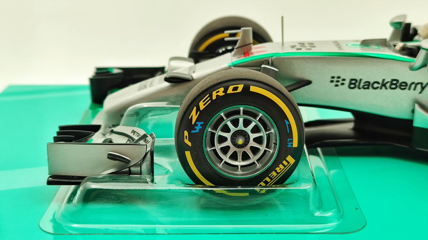 Minichamps AMG Mercedes W05 Lewis Hamilton Winner Abu Dhabi GP 2014 F1 World Champion 1/18 113140544