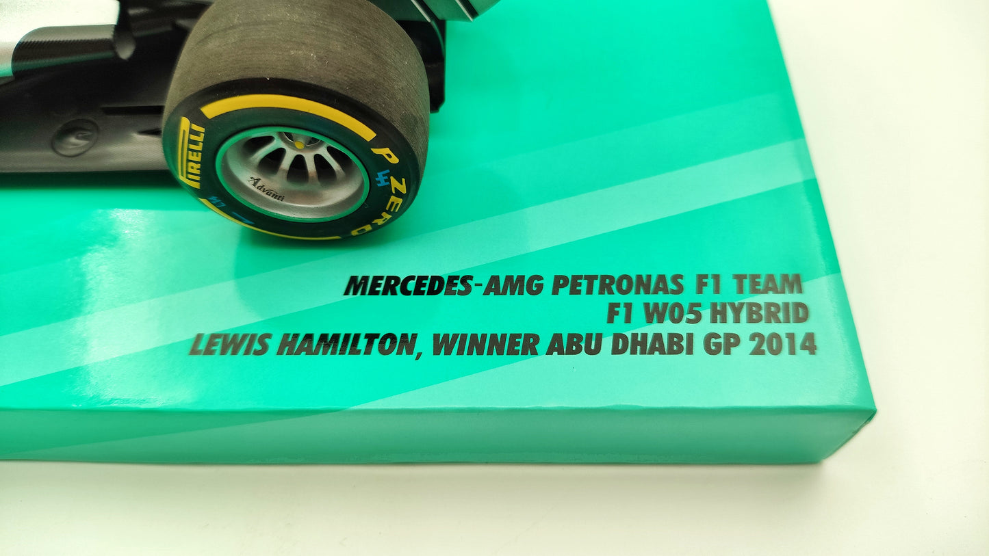 Minichamps AMG Mercedes W05 Lewis Hamilton Winner Abu Dhabi GP 2014 F1 World Champion 1/18 113140544