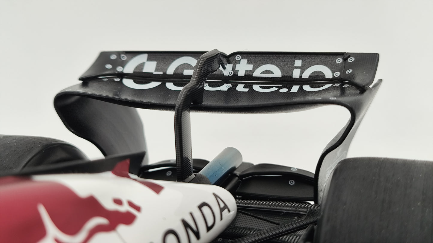 Spark Red Bull RB21 Max Verstappen Winner Japanese GP 2025 1/18 18S1004