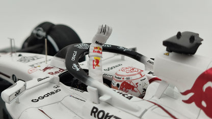Spark Red Bull RB21 Max Verstappen Winner Japanese GP 2025 1/18 18S1004