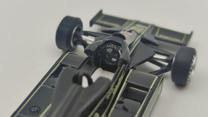 Mini GT Lotus Ford 78 Mario Andretti presentation 1977 1/64 MGT00489