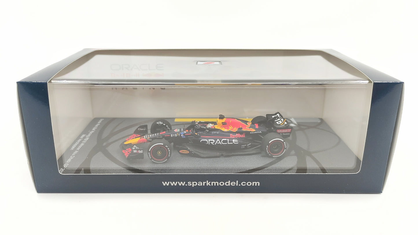 Spark Red Bull RB18 Max Verstappen Winner Abu Dhabi GP 2022 F1 Worldchampion 1/43 S8553