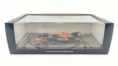 Spark Red Bull RB18 Max Verstappen Winner Abu Dhabi GP 2022 F1 Worldchampion 1/43 S8553