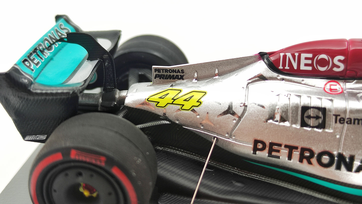 Spark AMG Mercedes F1 W13 Lewis Hamilton Brazilian GP 2022 F1 1/43 S8556