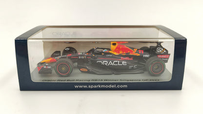 Spark Red Bull RB18 Sergio Perez Winner Singapore GP 2022 F1 1/43 S8560