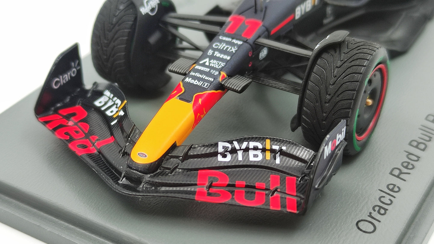 Spark Red Bull RB18 Sergio Perez Winner Singapore GP 2022 F1 1/43 S8560