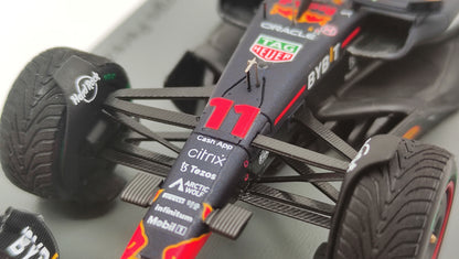 Spark Red Bull RB18 Sergio Perez Winner Singapore GP 2022 F1 1/43 S8560