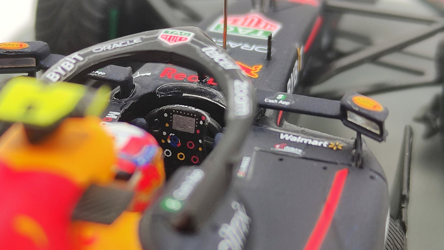 Spark Red Bull RB18 Sergio Perez Winner Singapore GP 2022 F1 1/43 S8560