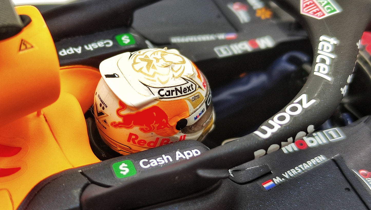 Spark Red Bull RB18 Max Verstappen Winner Japanese GP 2022 1/18 F1 World Champion 18S774