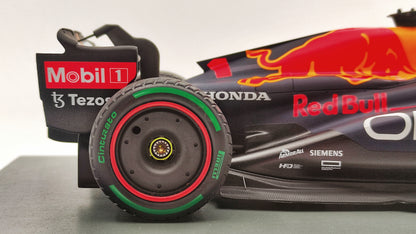 Spark Red Bull RB18 Max Verstappen Winner Japanese GP 2022 1/18 F1 World Champion 18S774