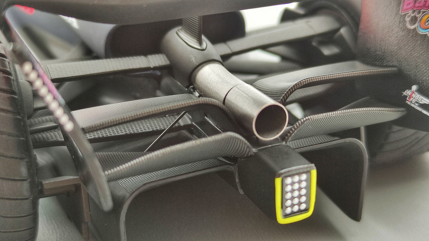 Spark Red Bull RB18 Max Verstappen Winner Japanese GP 2022 1/18 F1 World Champion 18S774