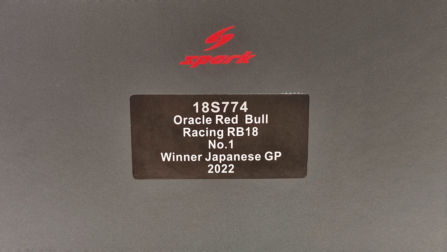 Spark Red Bull RB18 Max Verstappen Winner Japanese GP 2022 1/18 F1 World Champion 18S774