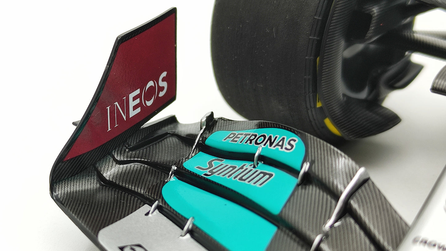 Minichamps AMG Mercedes W13 Lewis Hamilton 2022 Miami GP 1/18 110220544