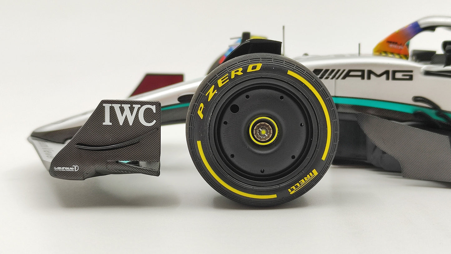 Minichamps AMG Mercedes W13 Lewis Hamilton 2022 Miami GP 1/18 110220544