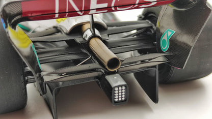 Minichamps AMG Mercedes W13 Lewis Hamilton 2022 Miami GP 1/18 110220544