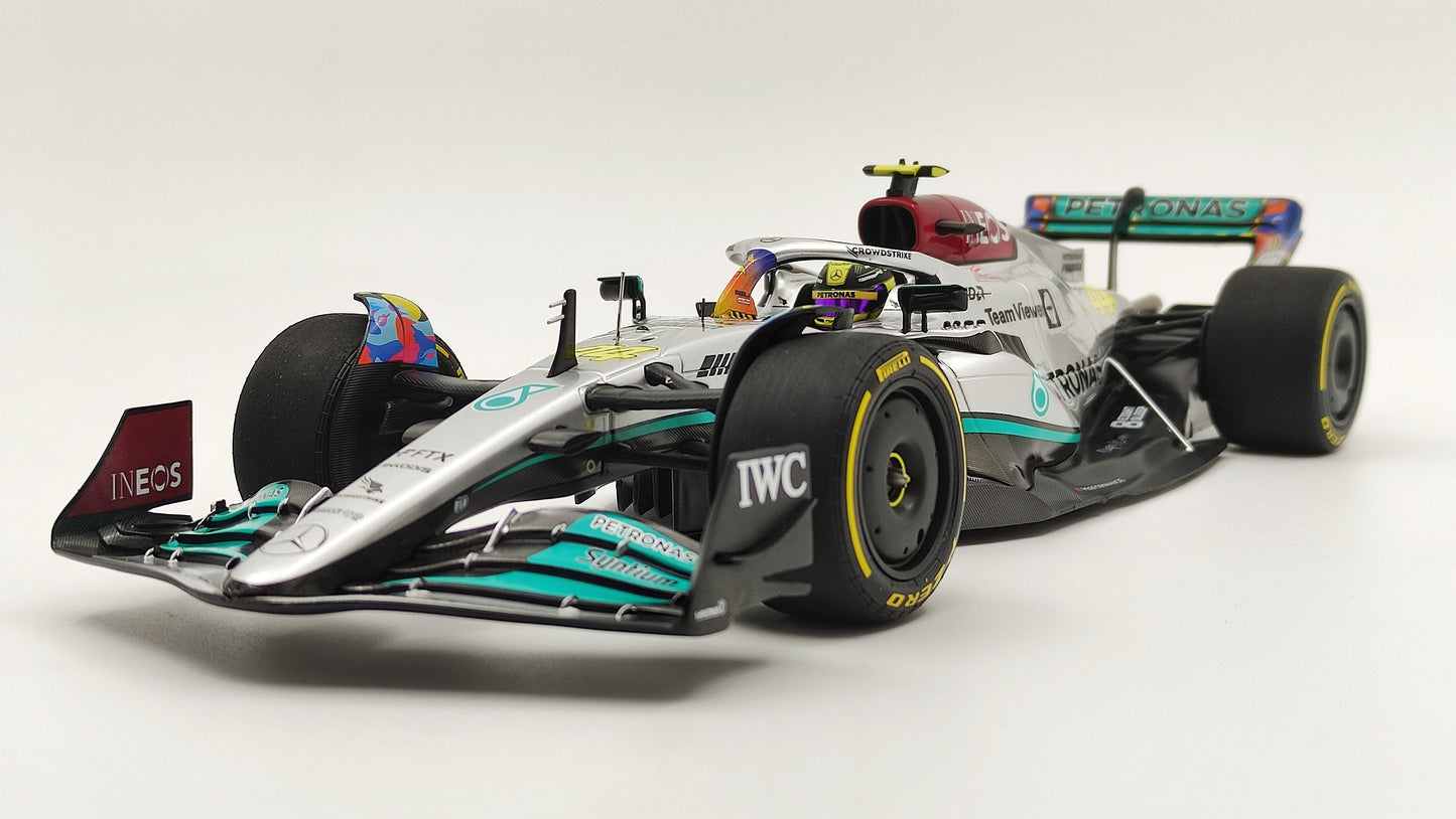 Minichamps AMG Mercedes W13 Lewis Hamilton 2022 Miami GP 1/18 110220544