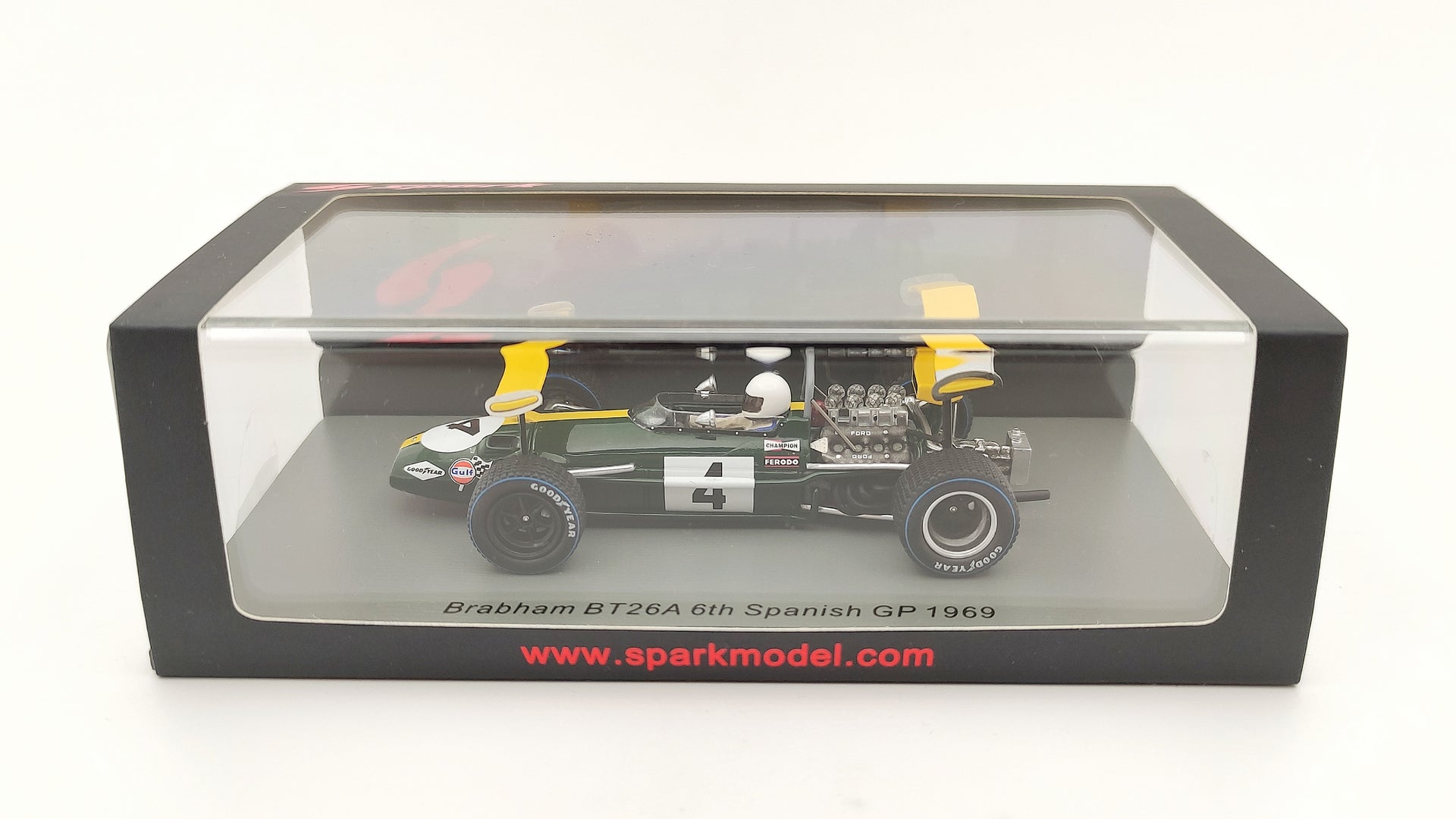 Miniature Voiture Spark 1/43 – Brabham BT26A N°4, GP Espagne 1969, Jacky Ickx (neuf)