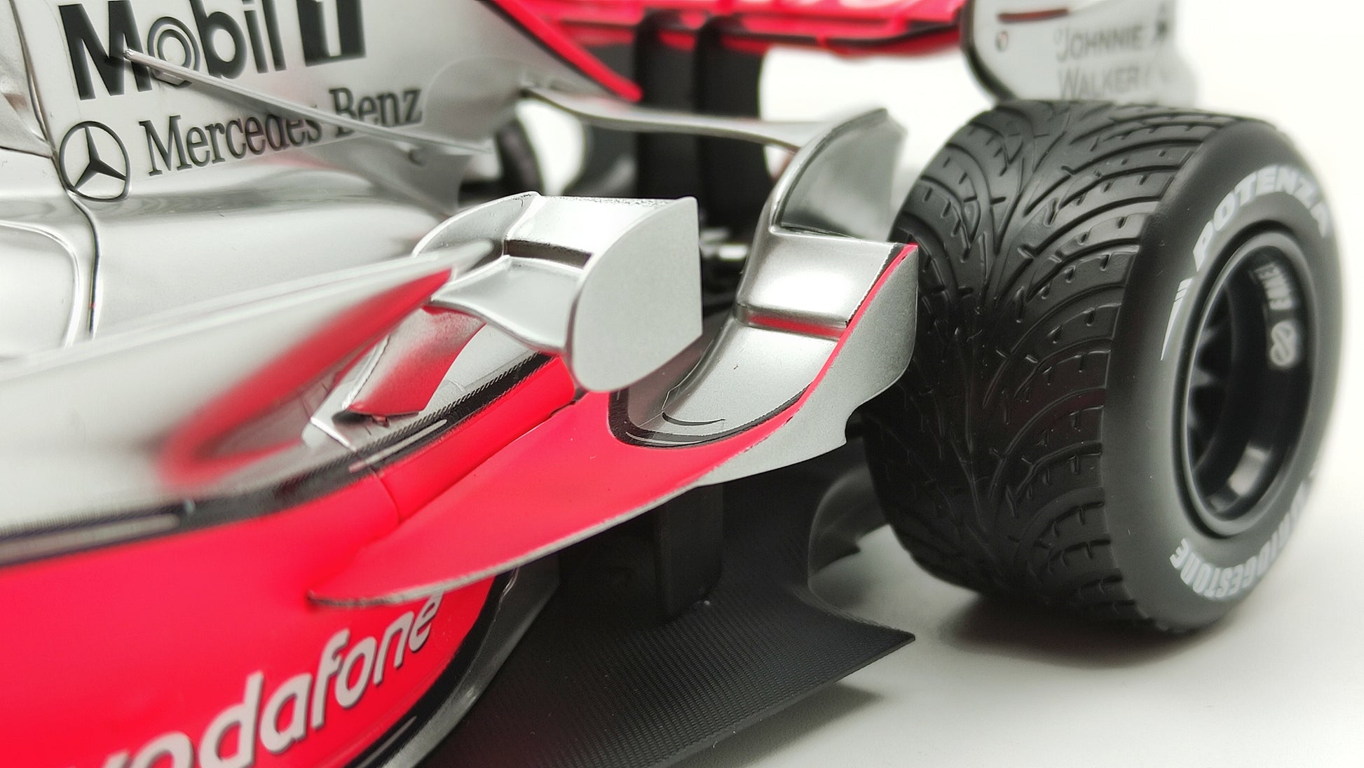 McLaren MP4/23 2008 - Colección Autos de Leyenda - Lewis Hamilton McLaren MP4/23 2008 - Colección Autos de Leyenda - Lewis Hamilton