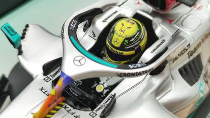 Minichamps AMG Mercedes W13 Lewis Hamilton 2022 Miami GP 1/18 113220544