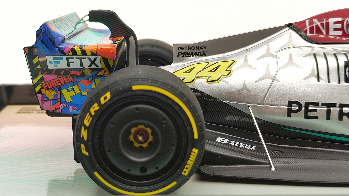 Minichamps AMG Mercedes W13 Lewis Hamilton 2022 Miami GP 1/18 113220544