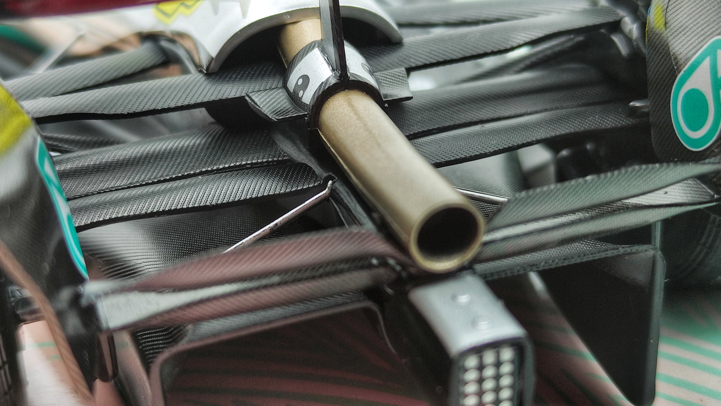 Minichamps AMG Mercedes W13 Lewis Hamilton 2022 Miami GP 1/18 113220544