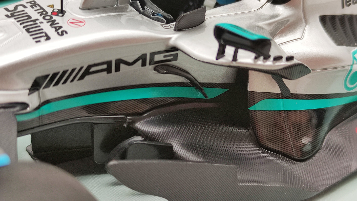 Minichamps AMG Mercedes W13 George Russell Brazilian GP 2022 First win 1/18 113222163