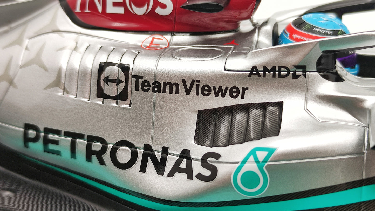 Minichamps AMG Mercedes W13 George Russell Brazilian GP 2022 First win 1/18 113222163