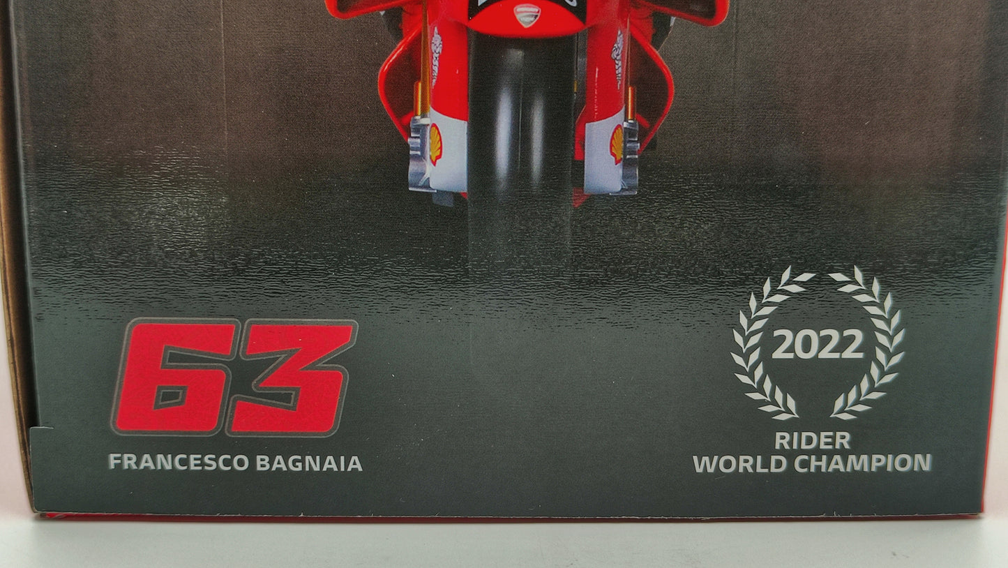 Maisto MotoGP Ducati Desmosedici GP22 Pecco Bagnaia World Champion 2022 MA32229