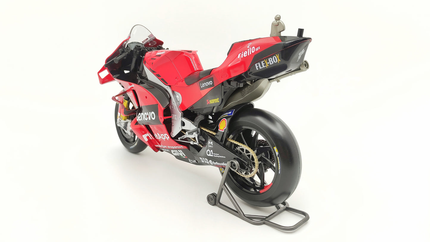 Maisto MotoGP Ducati Desmosedici GP22 Pecco Bagnaia World Champion 2022 MA32229