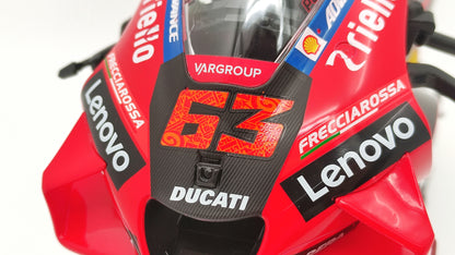 Maisto MotoGP Ducati Desmosedici GP22 Pecco Bagnaia World Champion 2022 MA32229