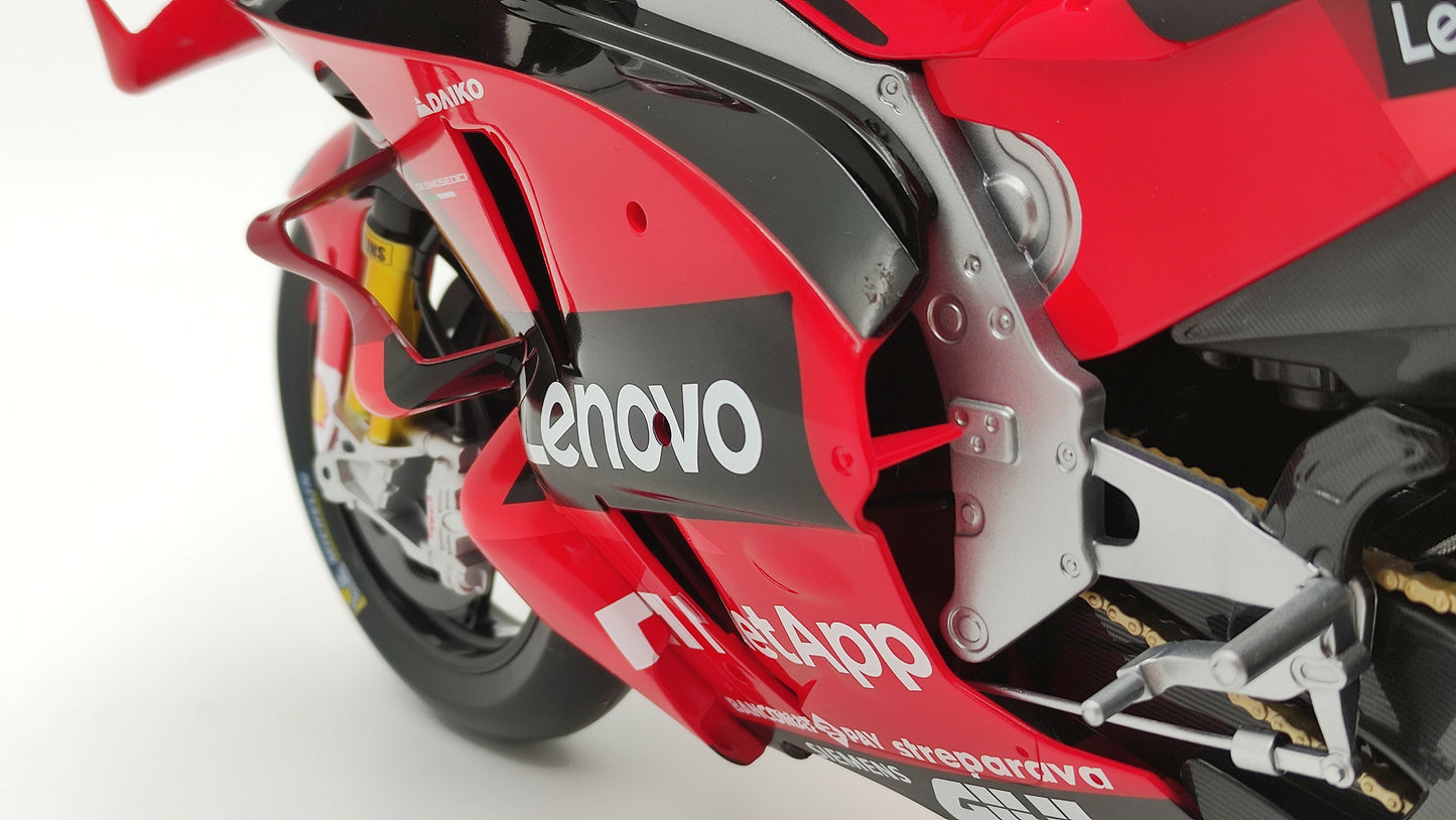 Maisto MotoGP Ducati Desmosedici GP22 Pecco Bagnaia World Champion 2022 MA32229