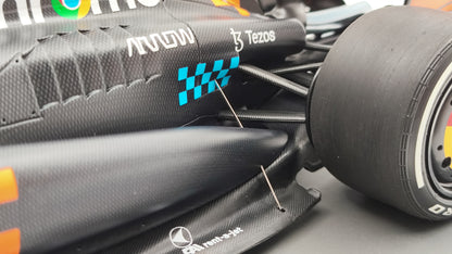 Minichamps Mclaren MCL60 Lando Norris Singapore GP F1 2023 1/18 537233404