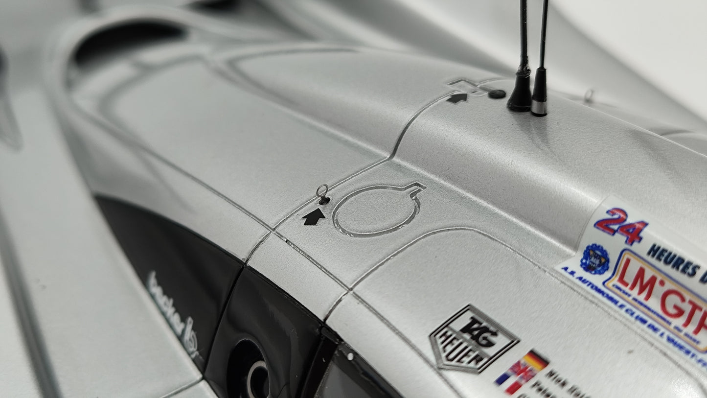 Spark Mercedes CLR Nr. 5 Bouchut Heidfeld Dumbreck Le Mans 1999 1/18 18S846