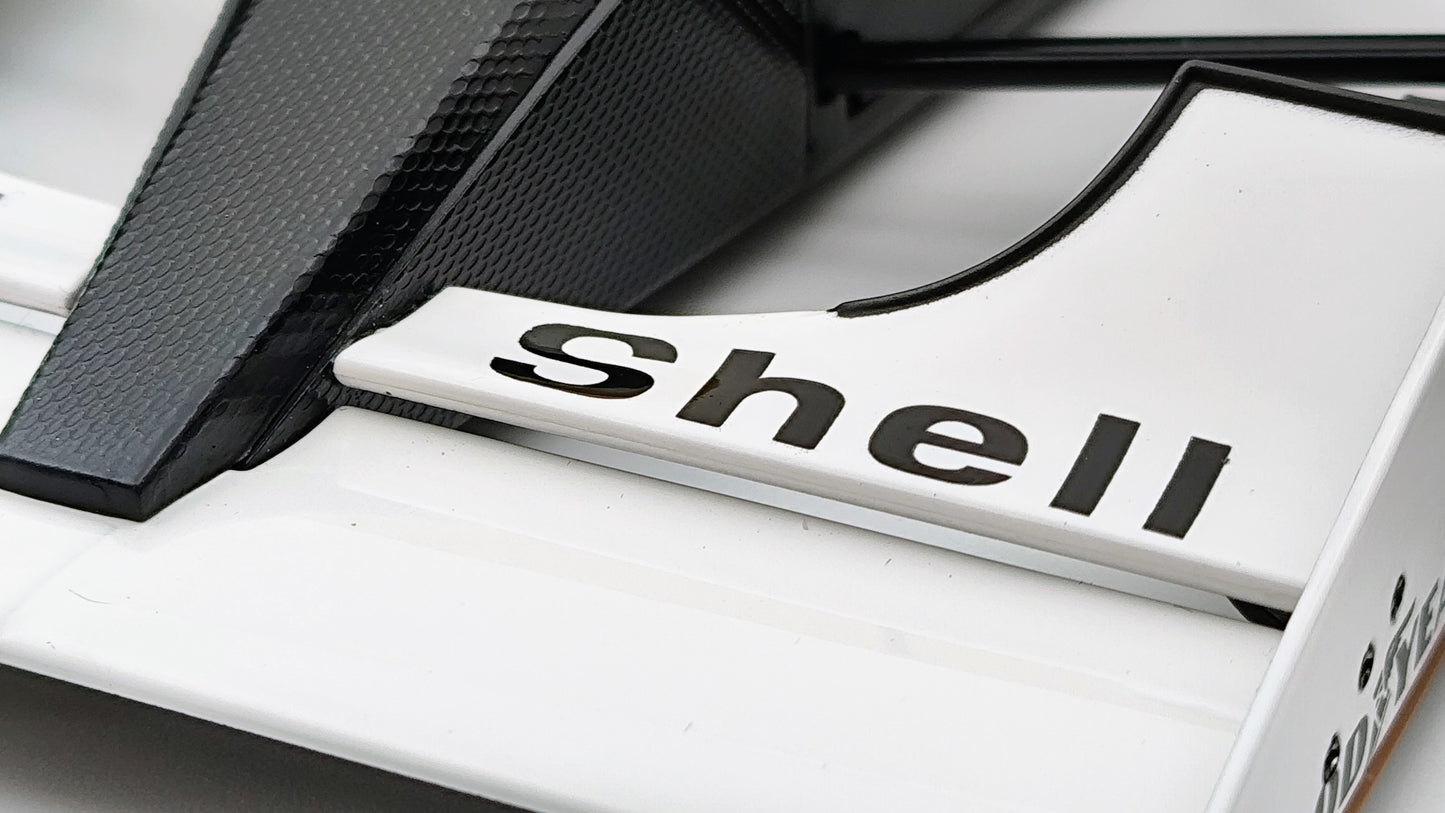 AutoArt Mclaren Honda MP4/6 Ayrton Senna Japanese GP Winner 1991 F1 Worldchampion AUT89150