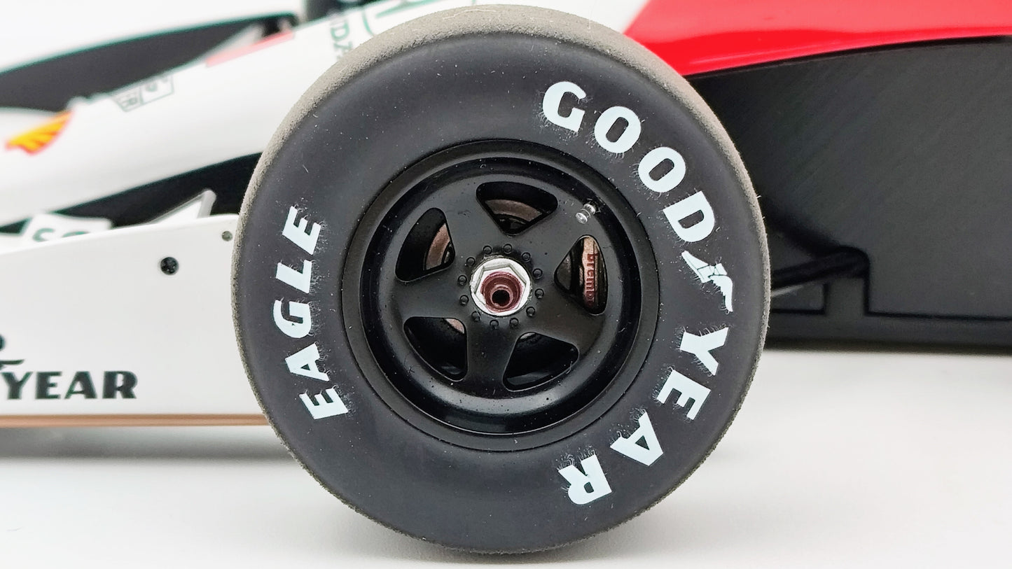 AutoArt Mclaren Honda MP4/6 Ayrton Senna Japanese GP Winner 1991 F1 Worldchampion AUT89150