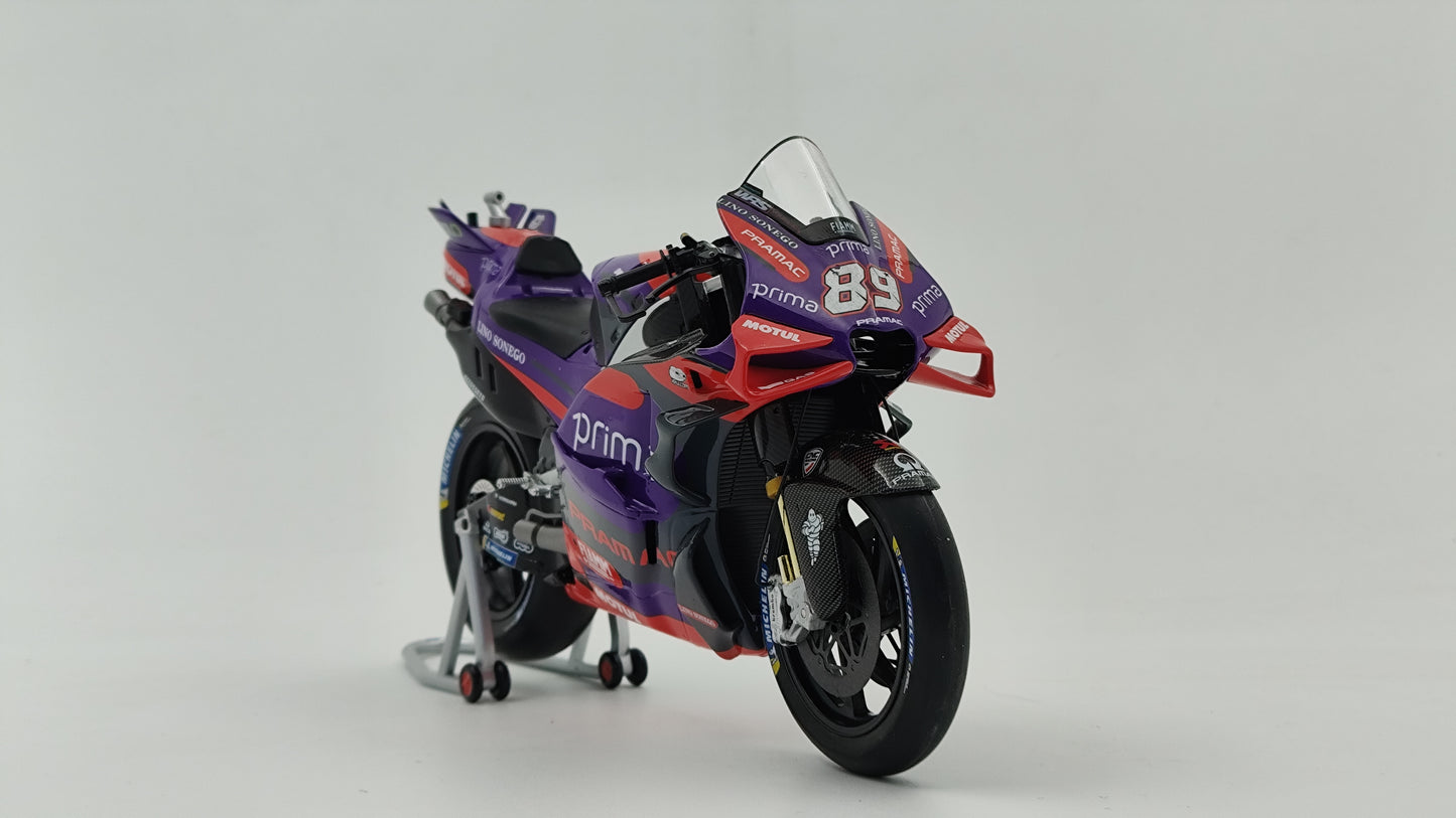 Kiloworks Moto GP Pramac Ducati GP24 Jorge Martin 2024 World Champion 1/12 KLW0015-01