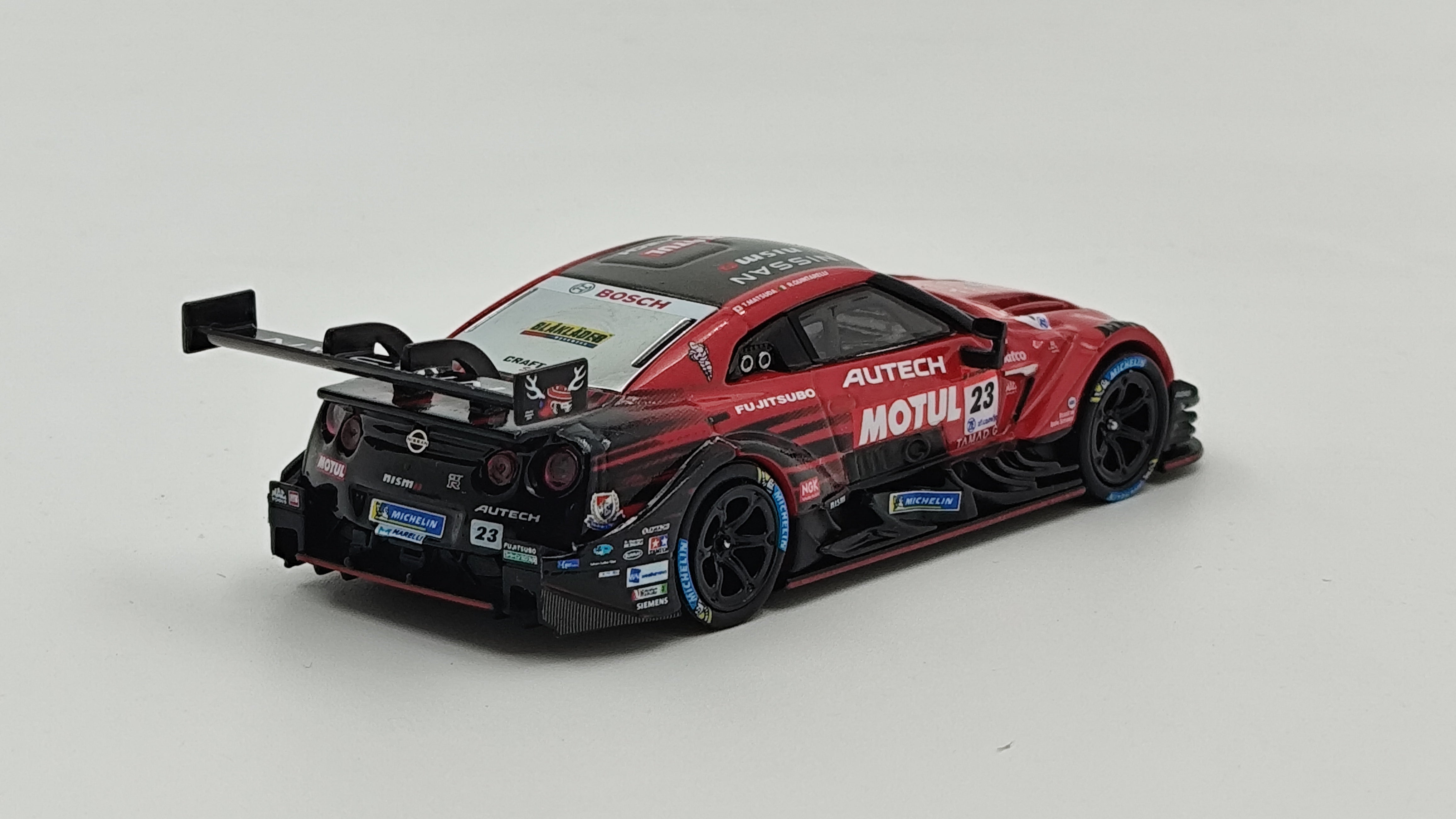 Mini GT Super GT Nissan GT-R Suzuka Winner Matsuda/Quintarelli 1