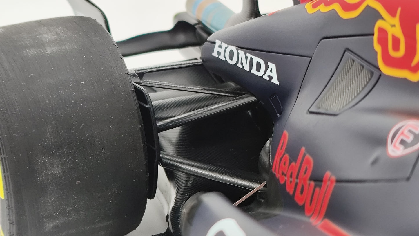 Minichamps Red Bull Honda RB20 Las Vegas GP Max Verstappen F1 2024 World Champion 1/18 110242201