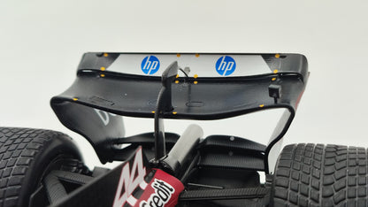 Looksmart Ferrari SF-23 Lewis Hamilton Fiorano First Test 2025 1/18 LS18F1073