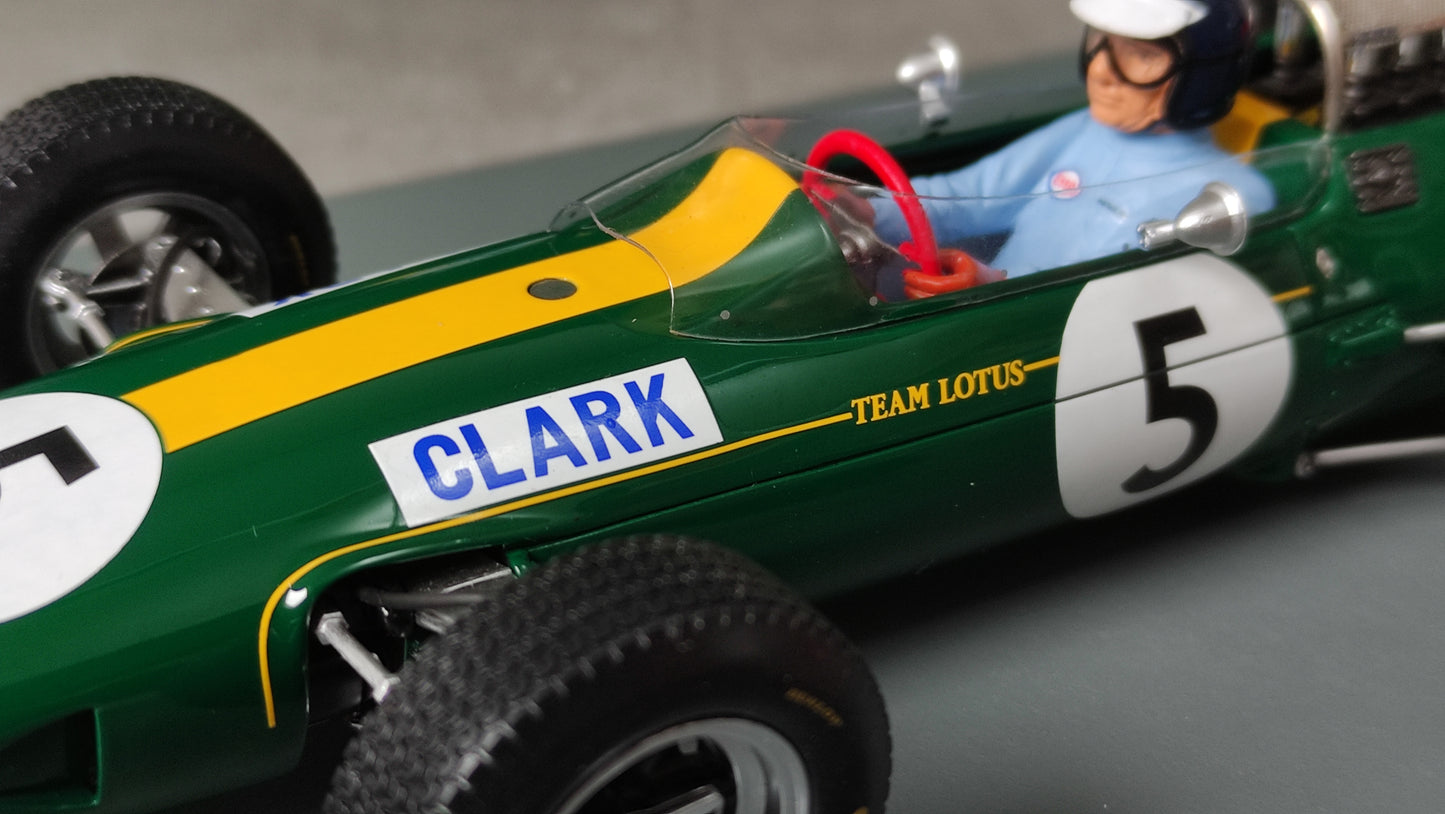 Spark Lotus 33 Jim Clark winner British GP 1965 1/18 18S416