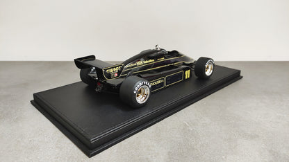 GP Replicas JPS Lotus Ford 91 Elio de Angelis 1982 1/18 GP066A