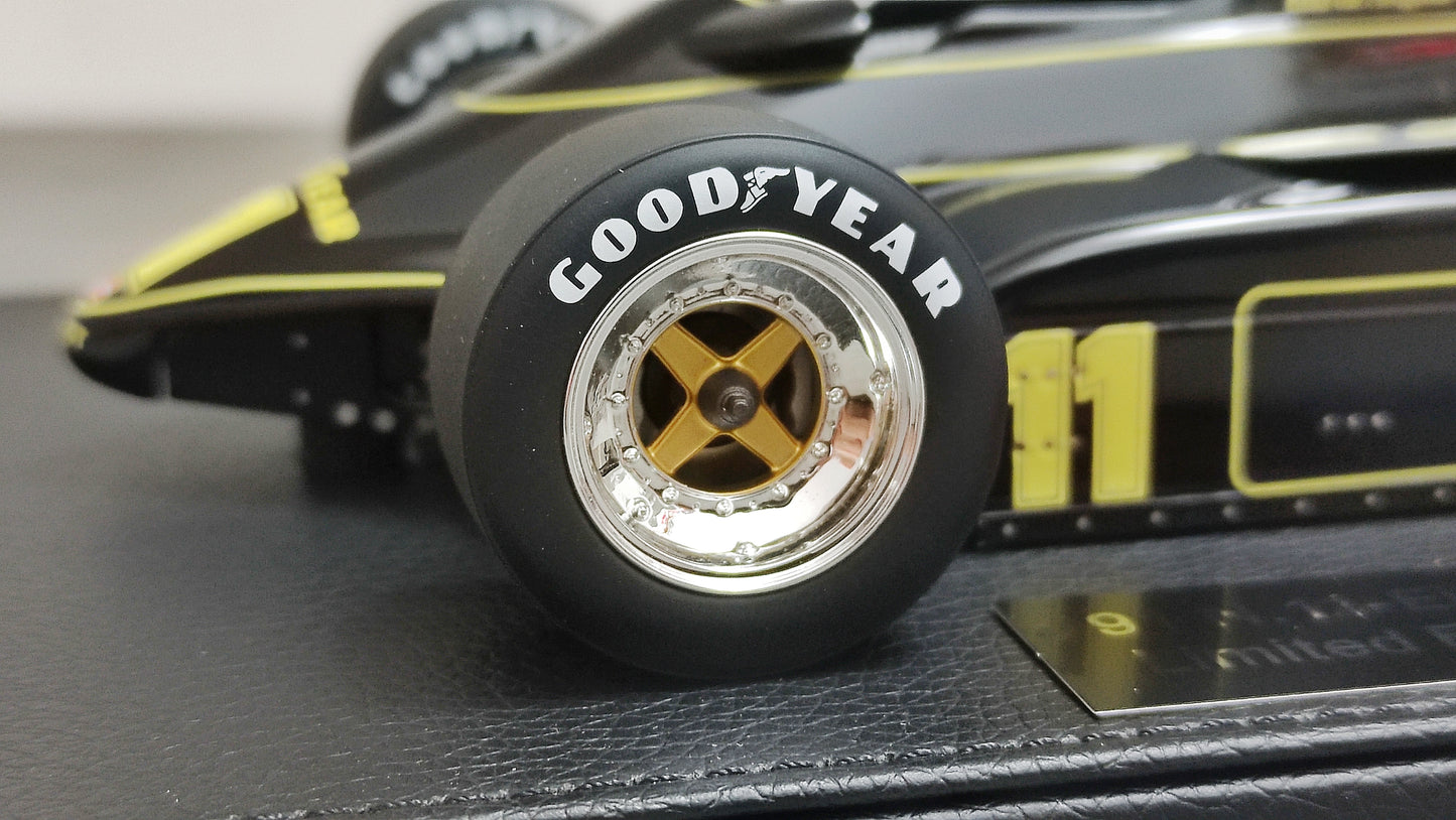 GP Replicas JPS Lotus Ford 91 Elio de Angelis 1982 1/18 GP066A